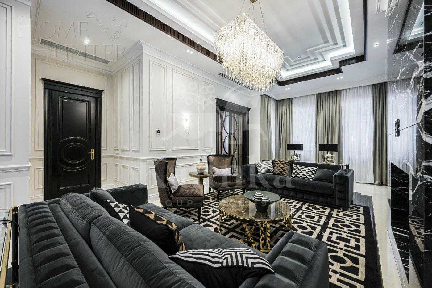 3-этажный коттедж 697 м² с отделкой