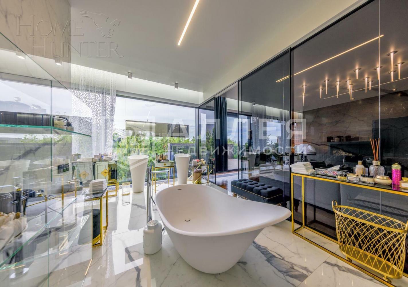 3-этажный коттедж 2 300 м² с отделкой