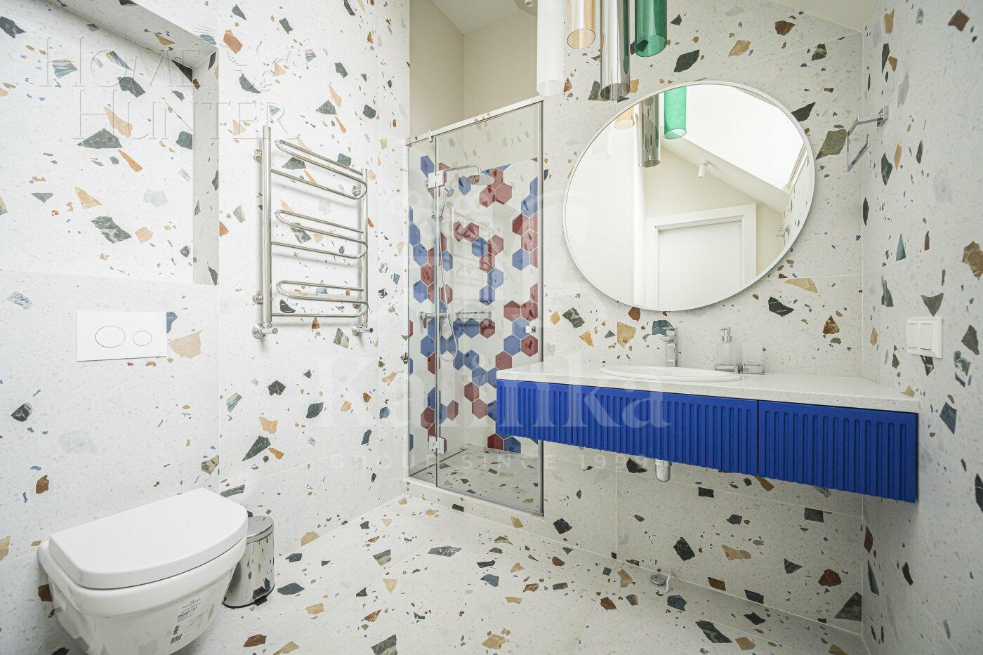 3-этажный коттедж 697 м² с отделкой