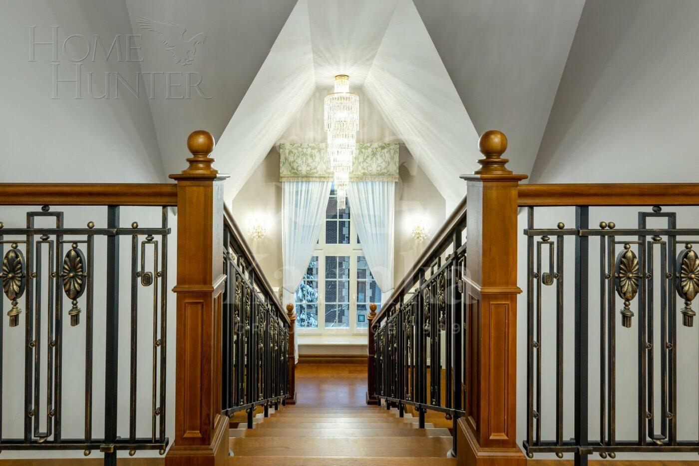 2-этажный коттедж 687 м² с отделкой