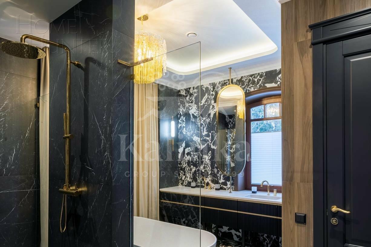 2-этажный коттедж 691 м² с отделкой