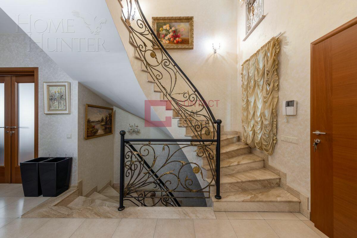 2-этажный коттедж 500 м² с отделкой