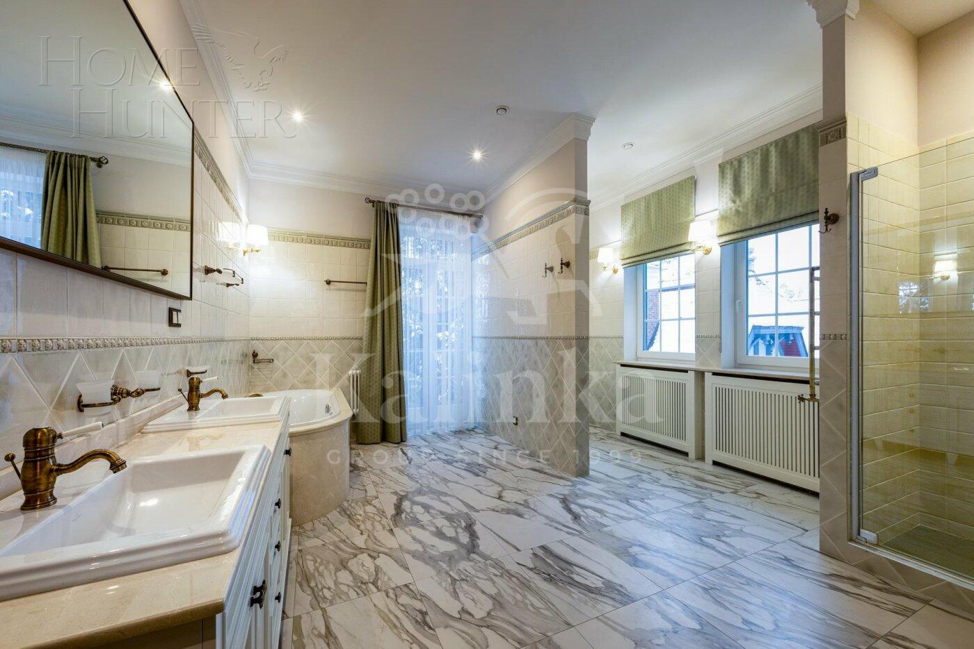 2-этажный коттедж 687 м² с отделкой