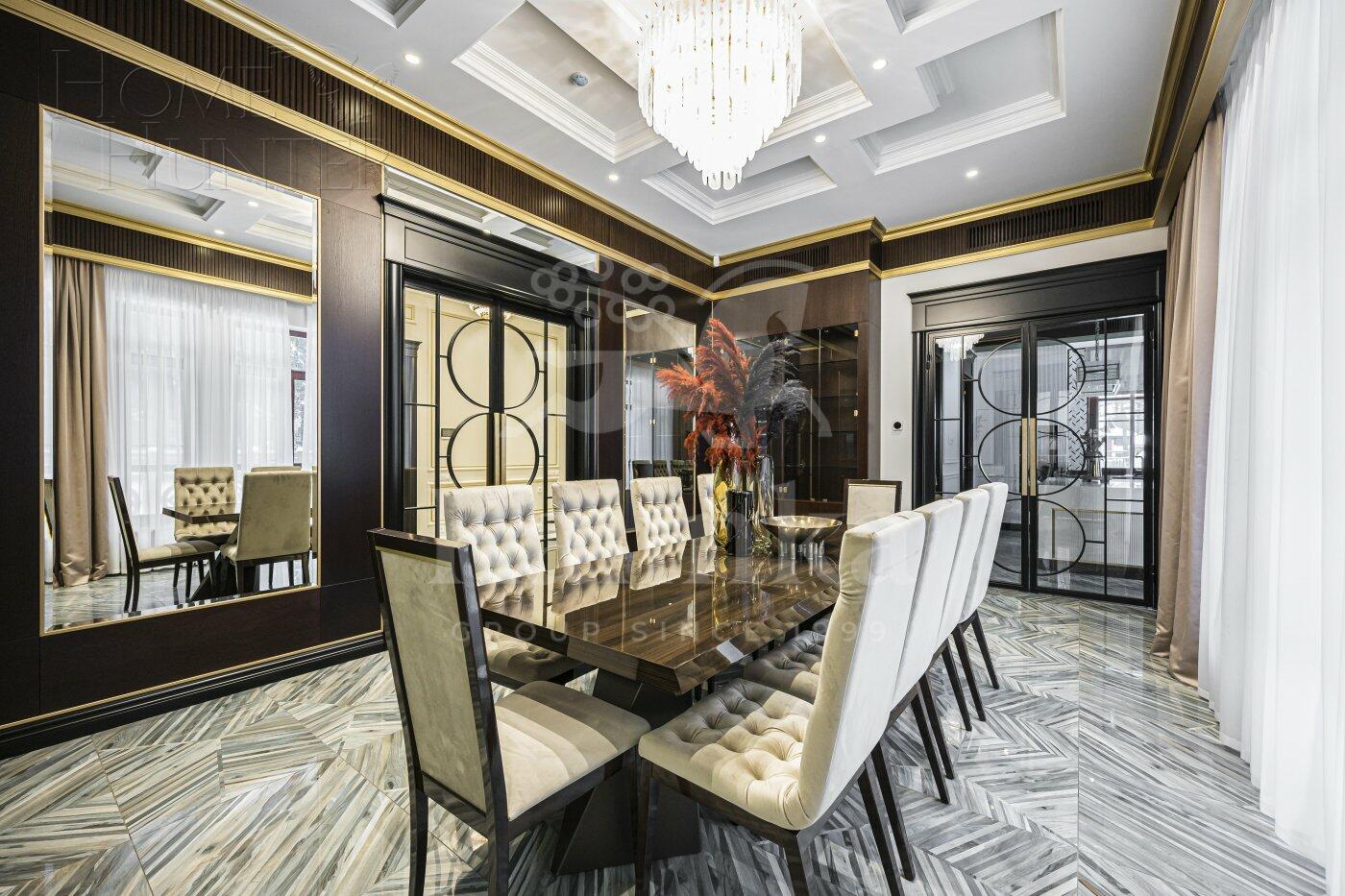 3-этажный коттедж 697 м² с отделкой