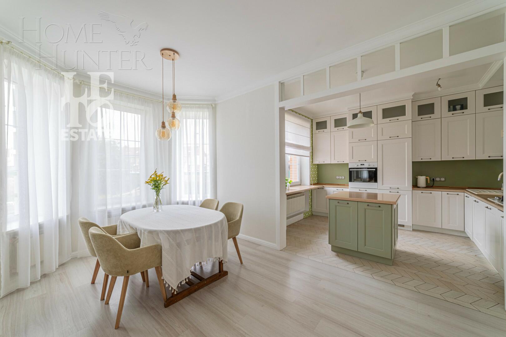 2-этажный коттедж 260 м² с отделкой