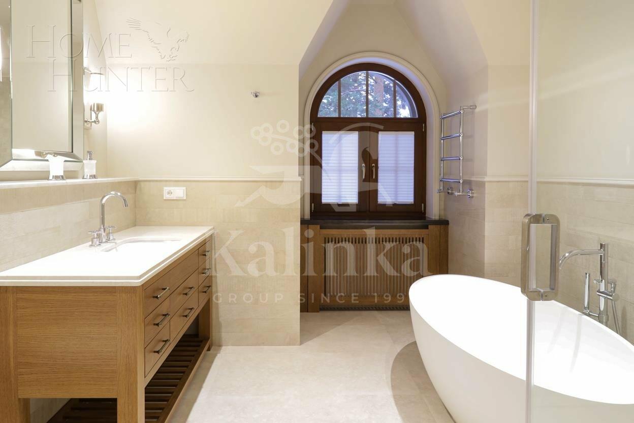 2-этажный коттедж 658 м² с отделкой