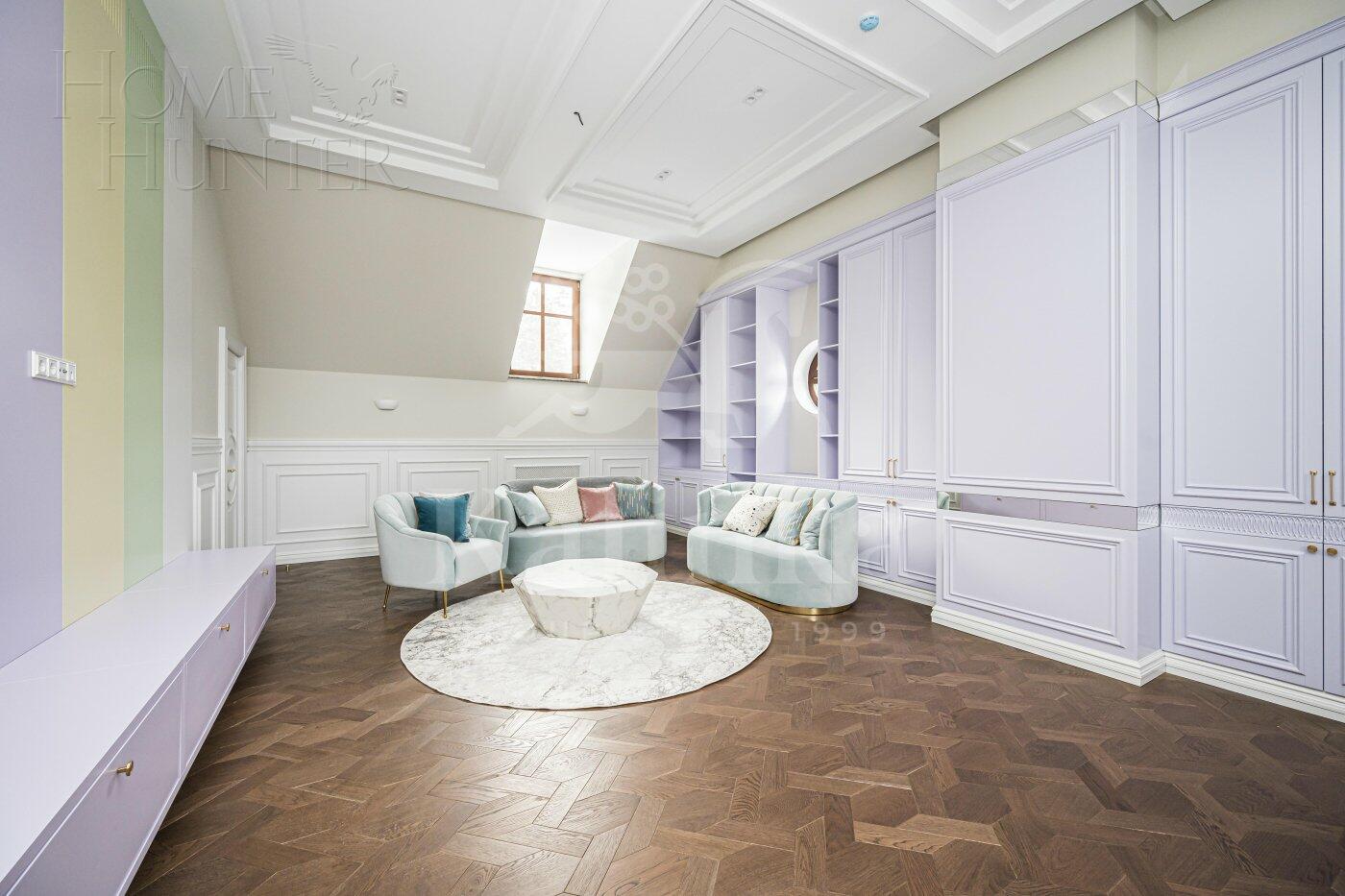 3-этажный коттедж 697 м² с отделкой