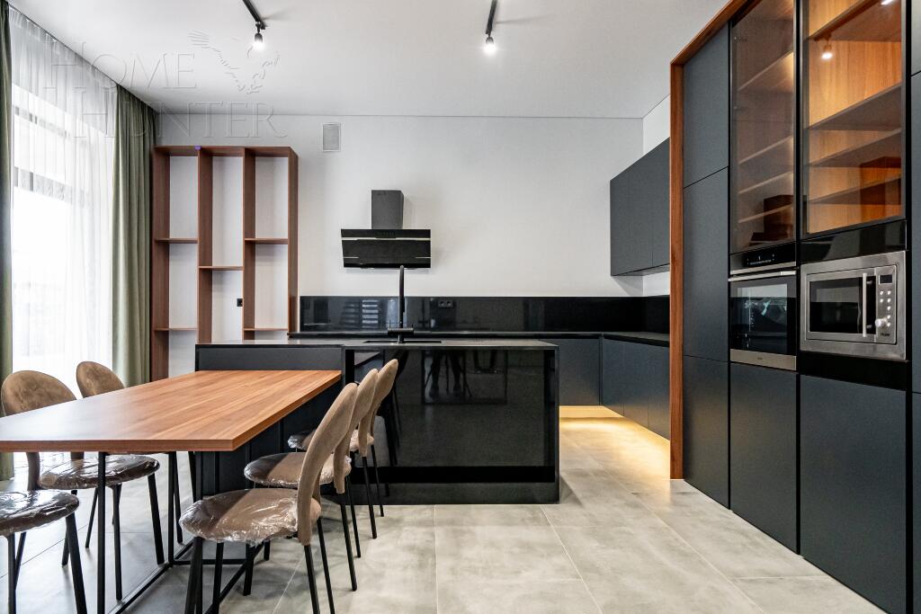 2-этажный коттедж 1 327 м² с отделкой