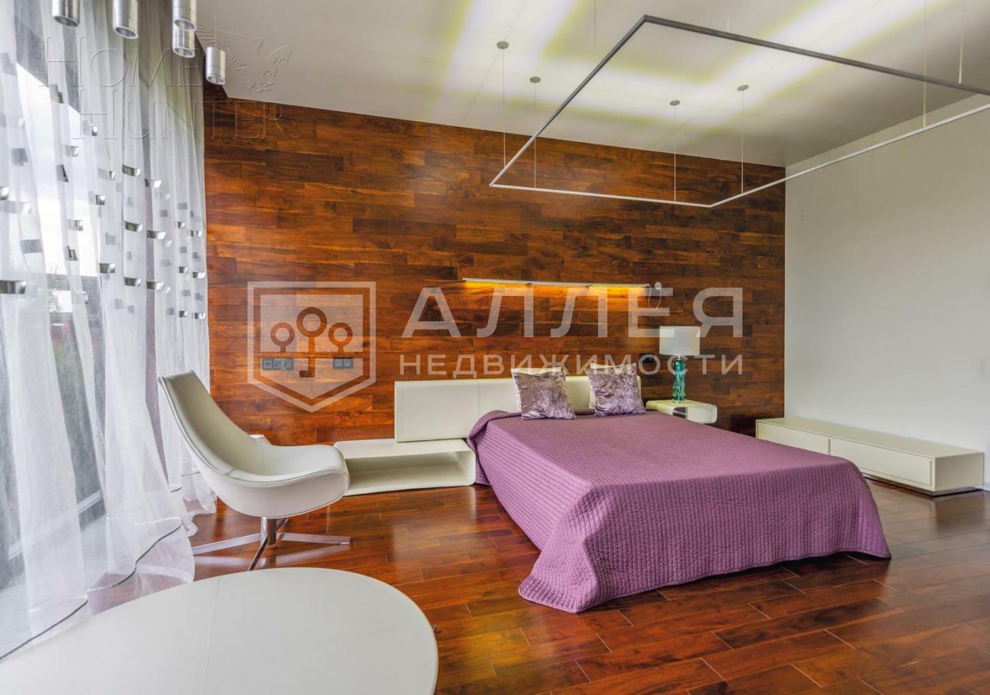 3-этажный коттедж 2 300 м² с отделкой