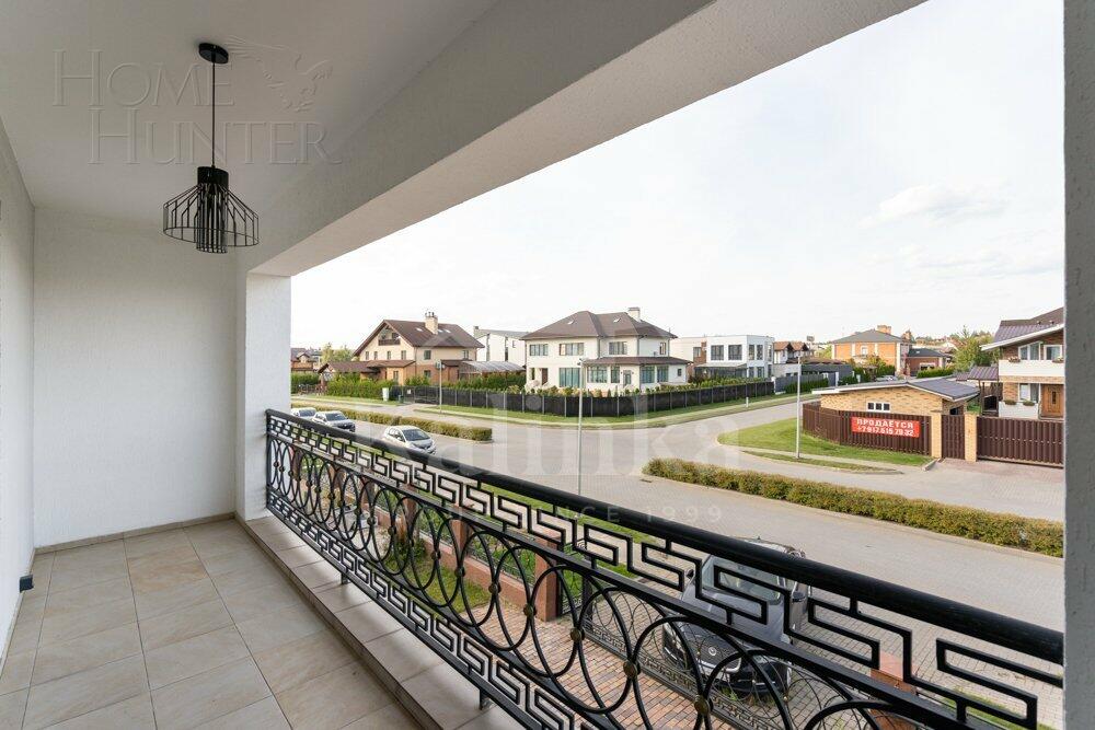 2-этажный коттедж 250 м² с отделкой