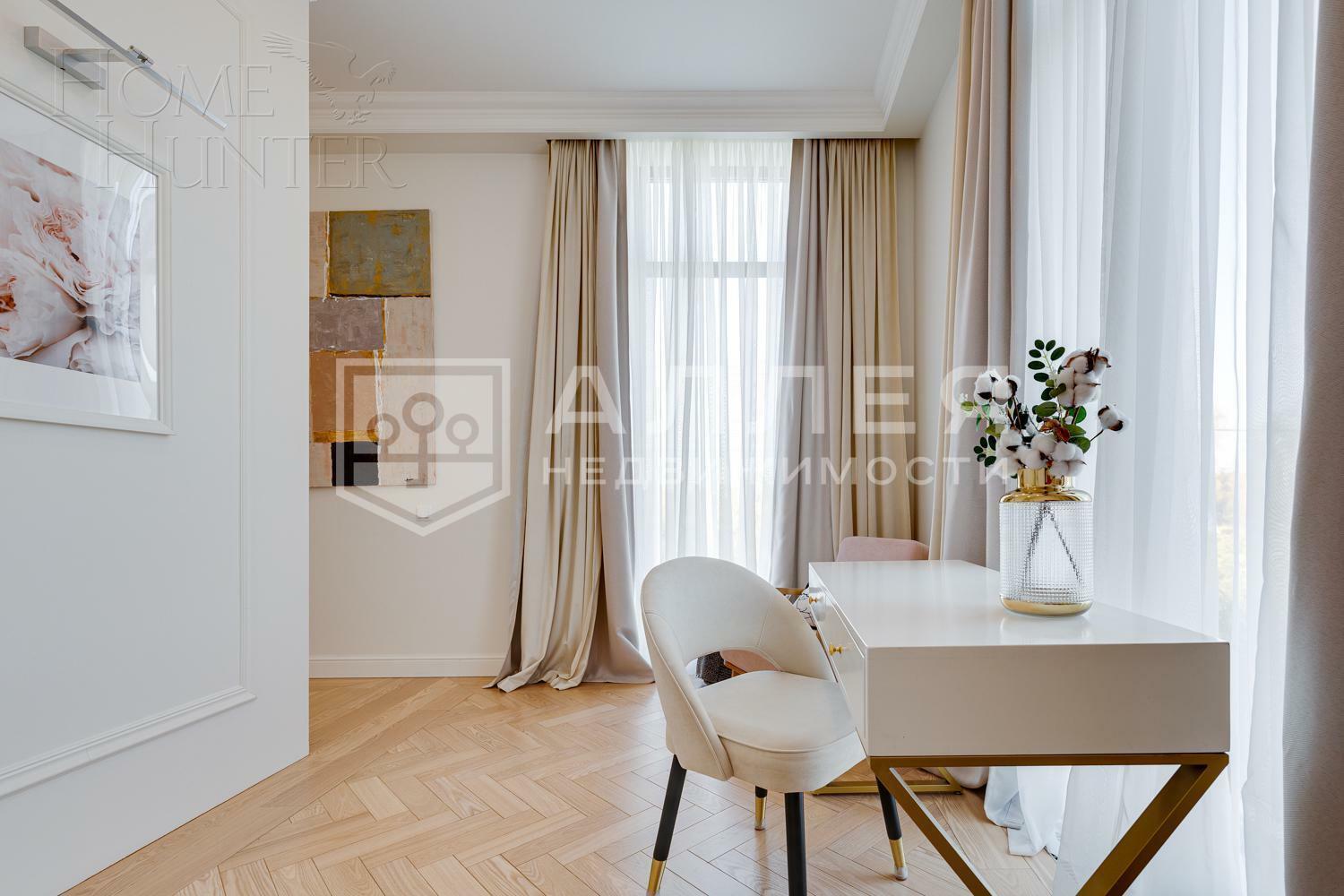 2-этажный коттедж 300 м² с отделкой