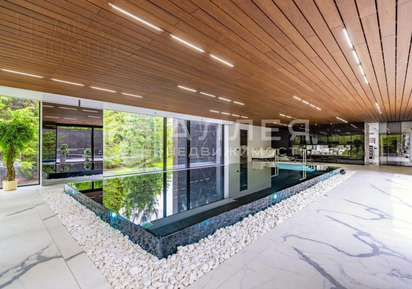 3-этажный коттедж 2 300 м² с отделкой