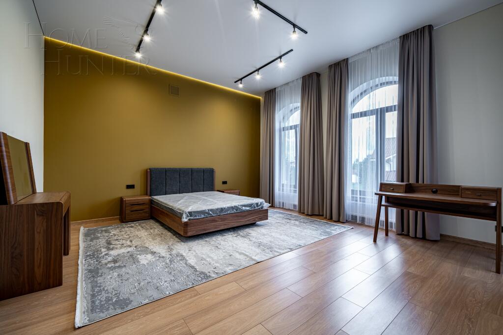 2-этажный коттедж 1 327 м² с отделкой