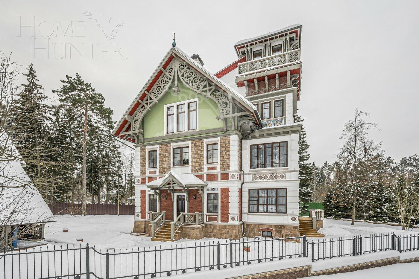 3-этажный коттедж 697 м² с отделкой