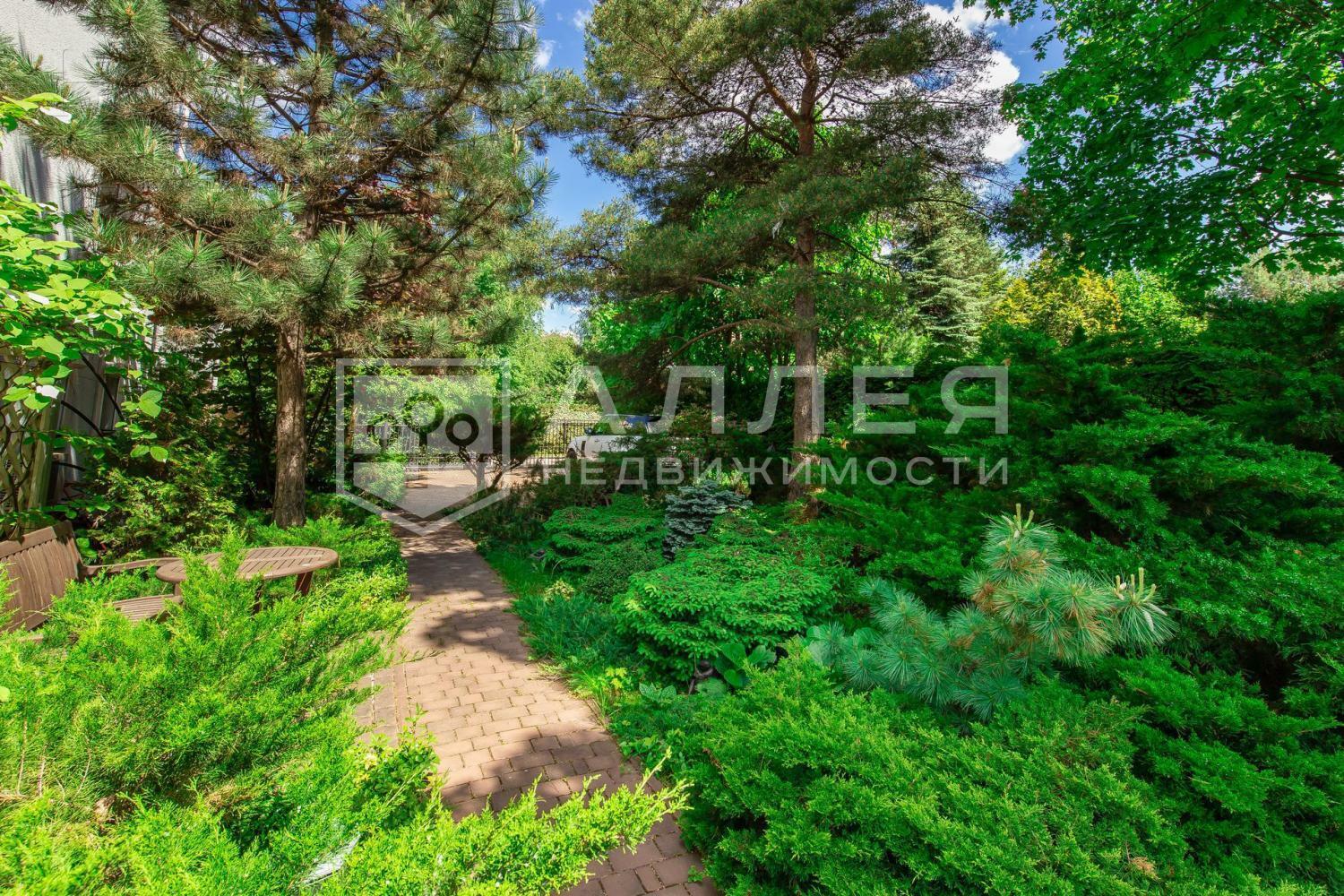 2-этажный коттедж 633 м² с отделкой