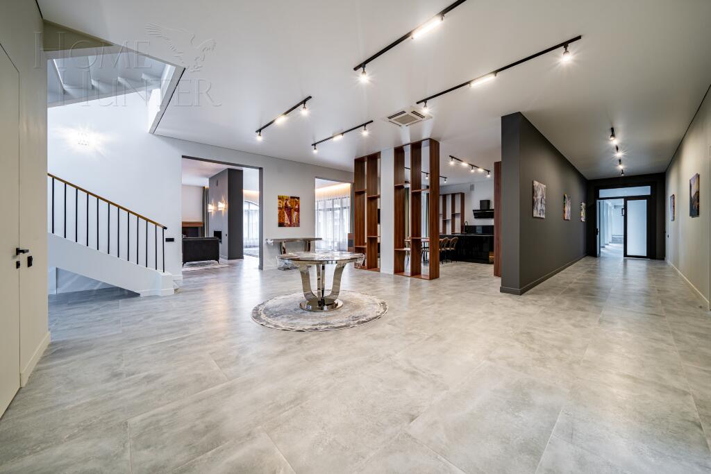2-этажный коттедж 1 327 м² с отделкой