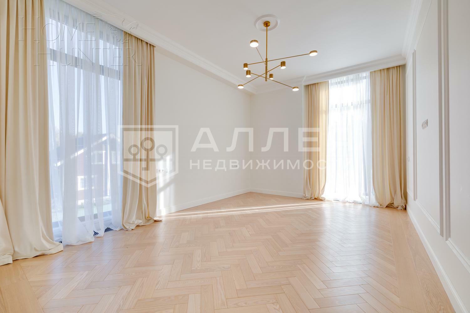 2-этажный коттедж 300 м² с отделкой