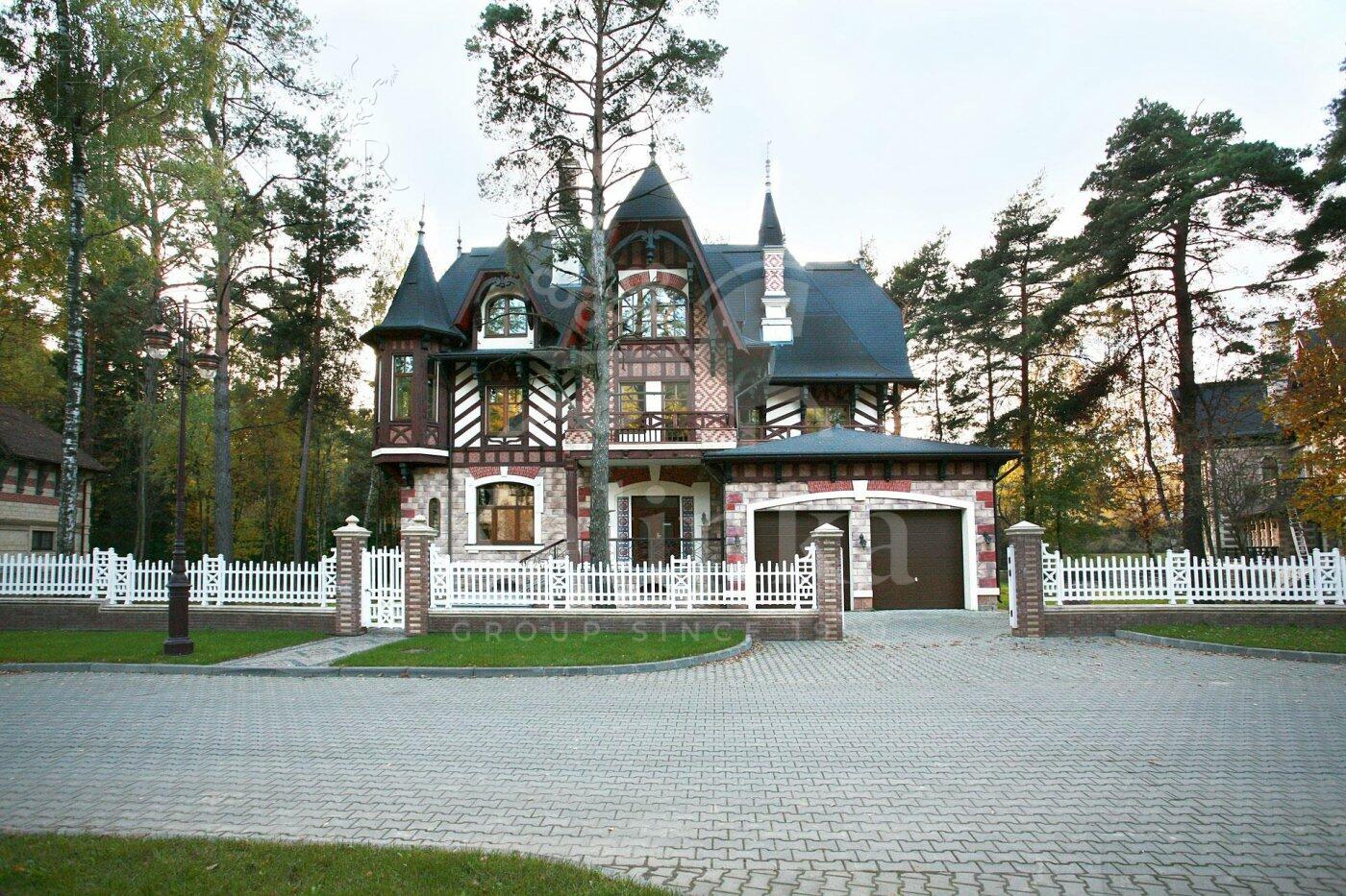 2-этажный коттедж 639 м² с отделкой