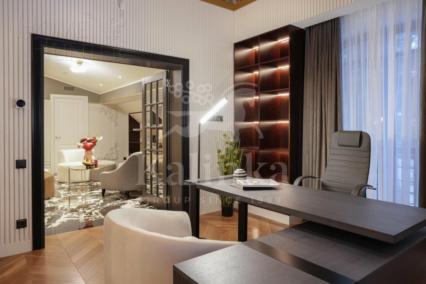 2-этажный коттедж 702 м² с отделкой