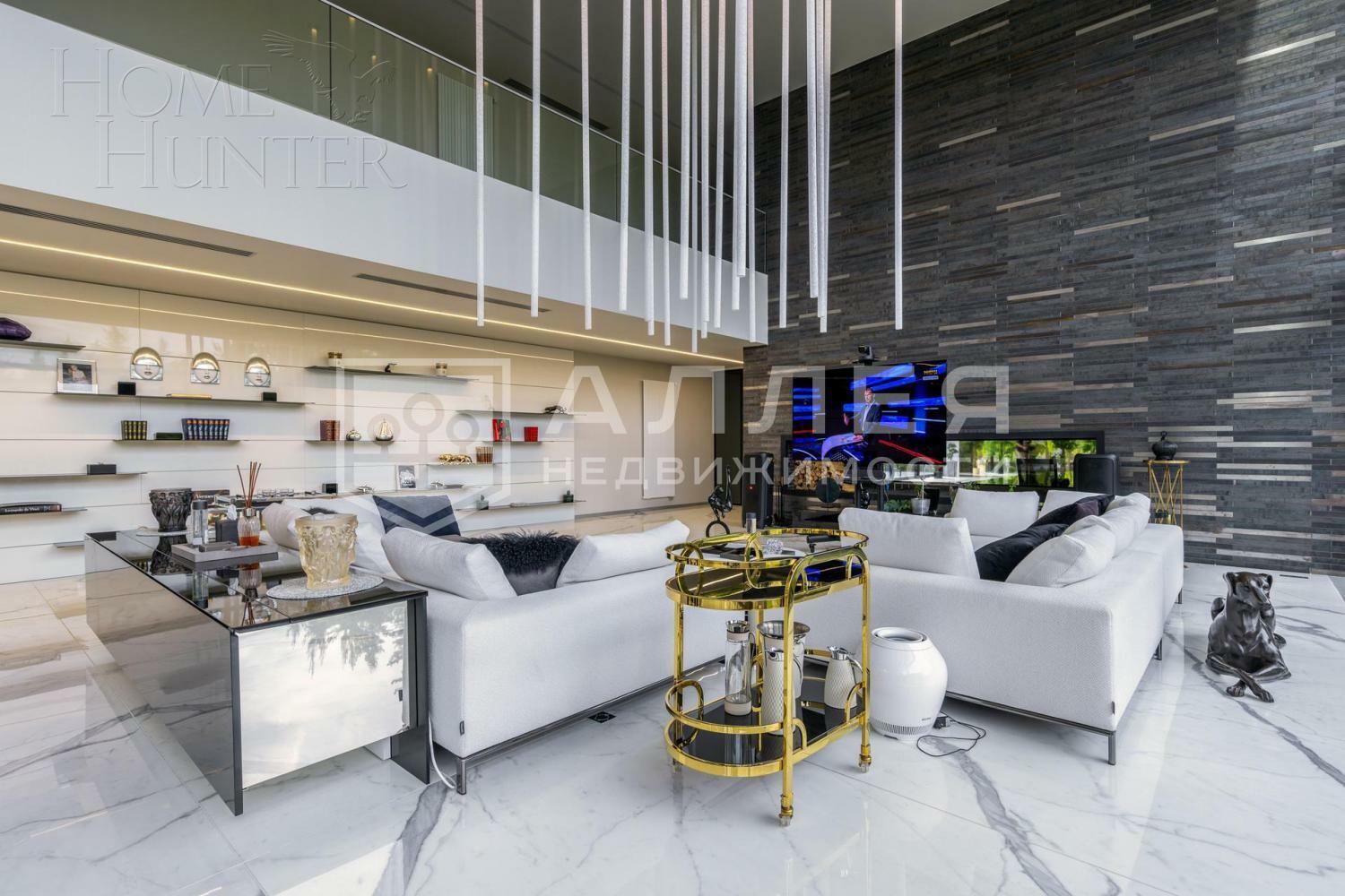 3-этажный коттедж 2 300 м² с отделкой