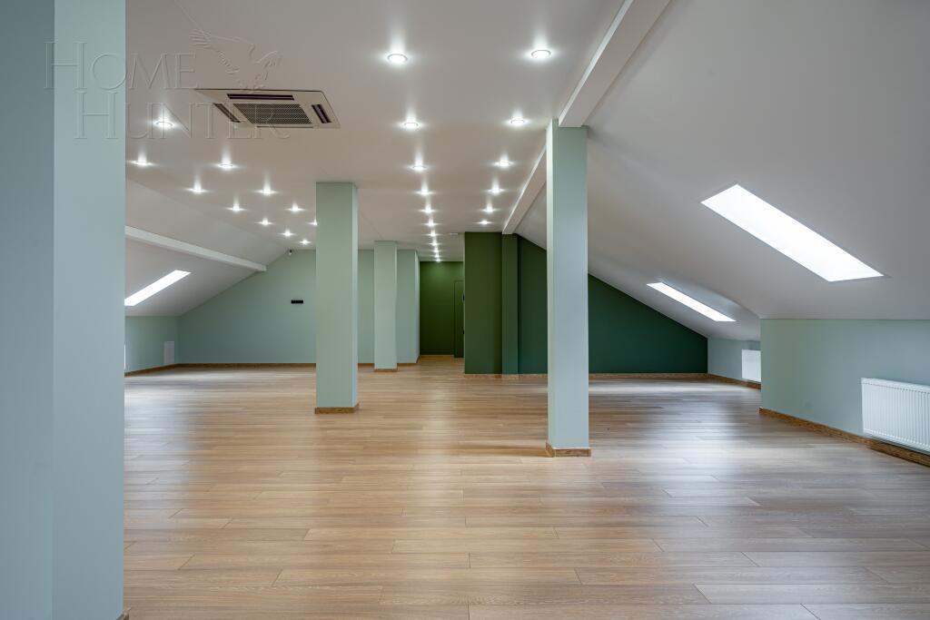 2-этажный коттедж 1 327 м² с отделкой