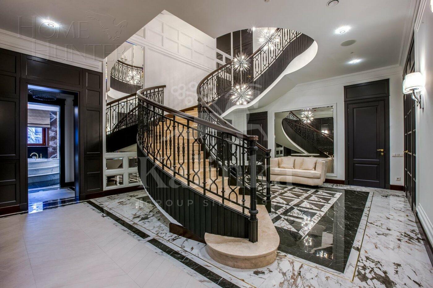 2-этажный коттедж 691 м² с отделкой