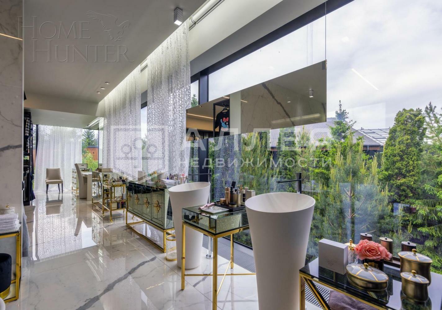 3-этажный коттедж 2 300 м² с отделкой