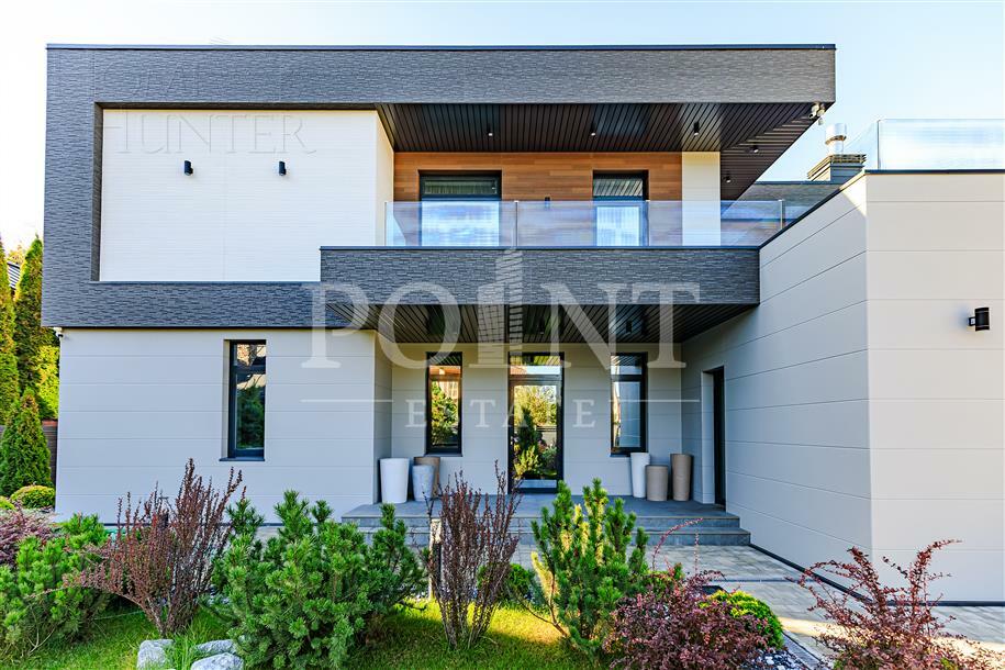 2-этажный коттедж 540 м² с отделкой