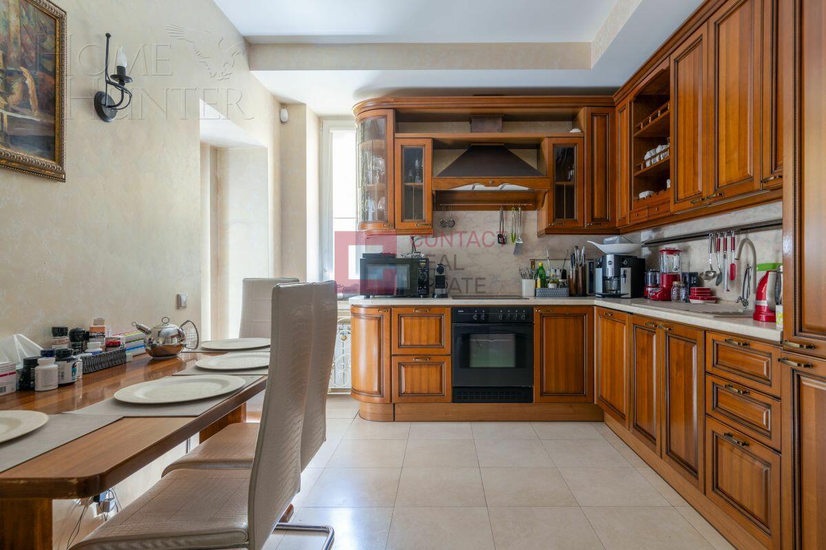 2-этажный коттедж 500 м² с отделкой