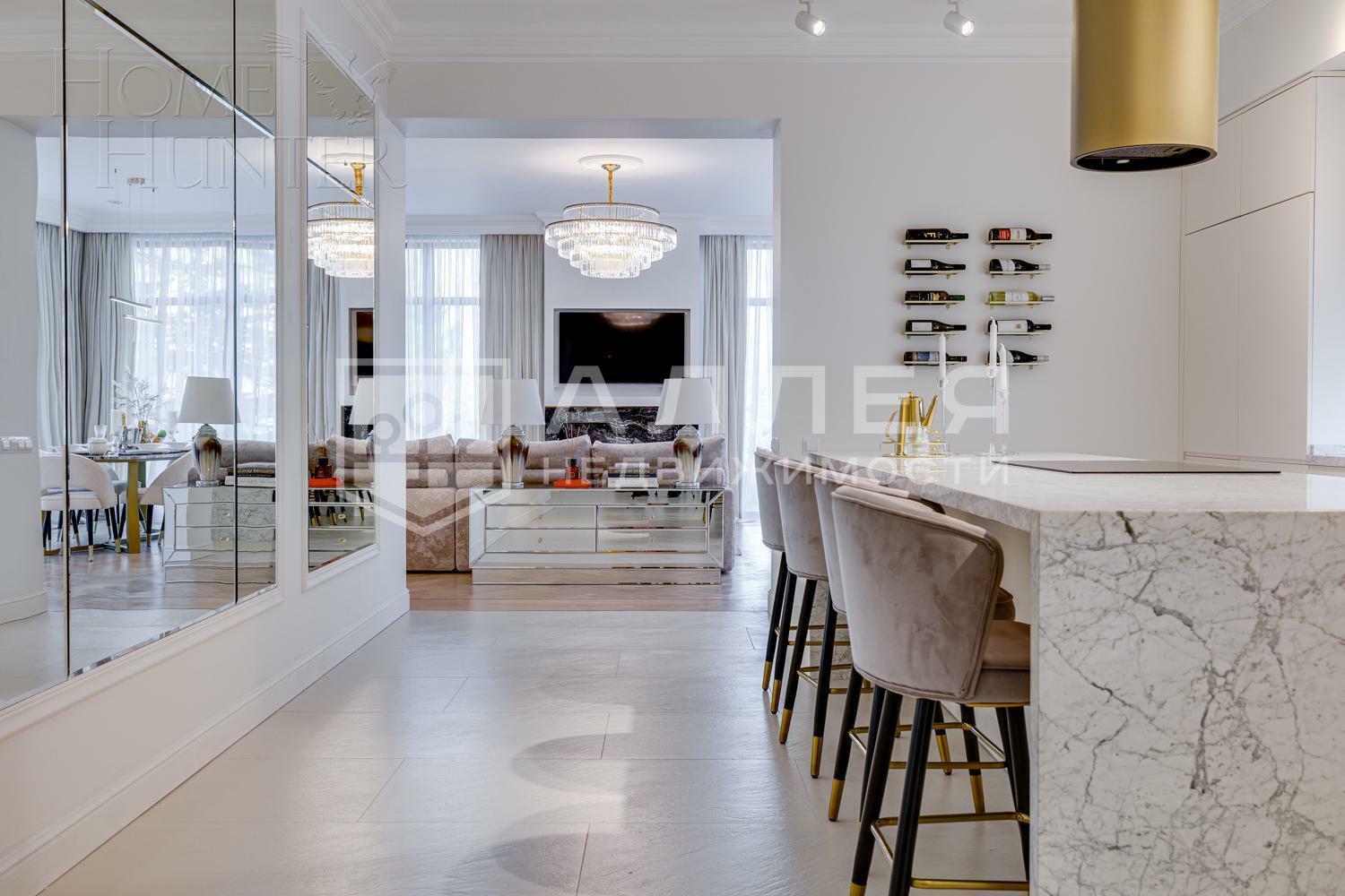 2-этажный коттедж 300 м² с отделкой