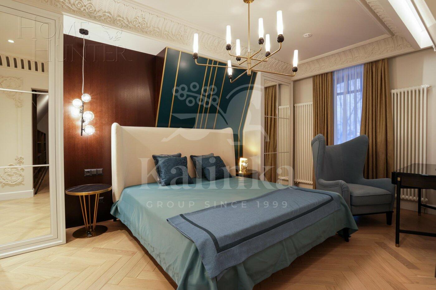 2-этажный коттедж 702 м² с отделкой