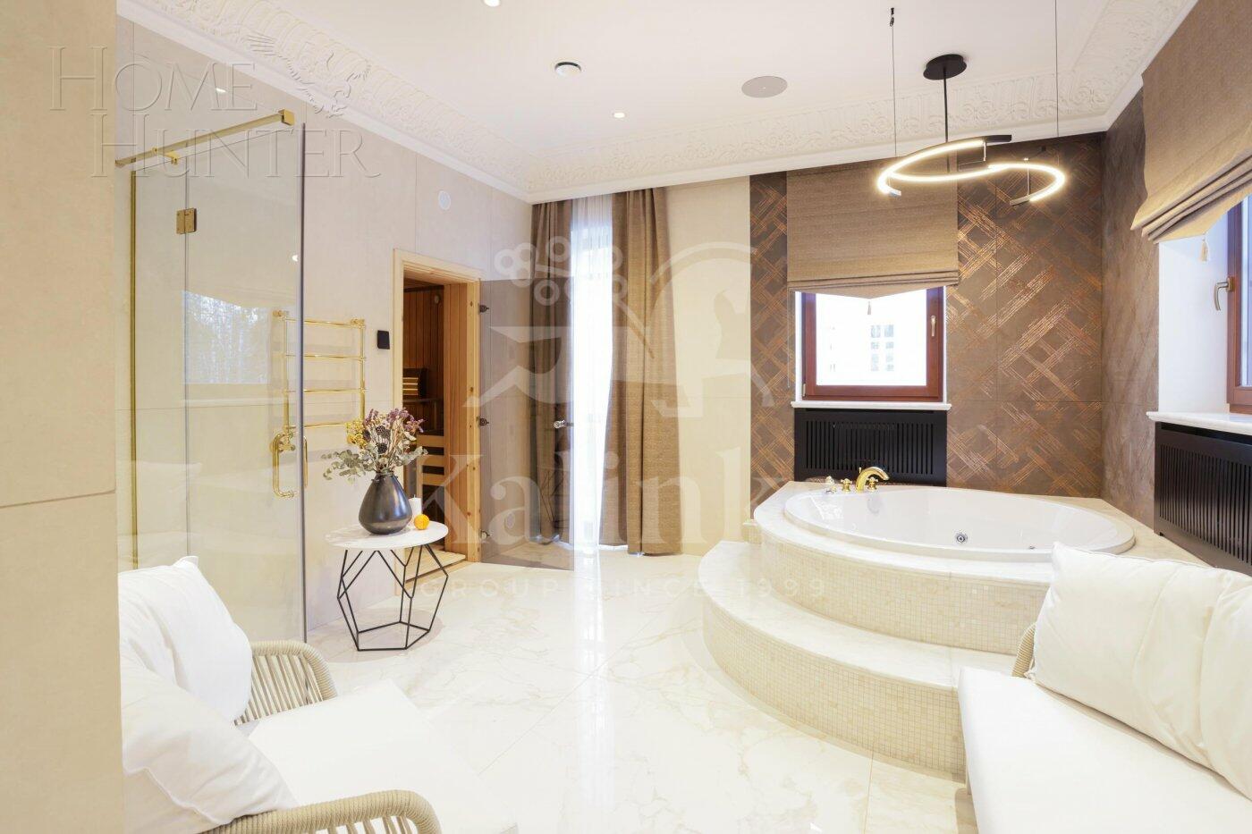 2-этажный коттедж 702 м² с отделкой