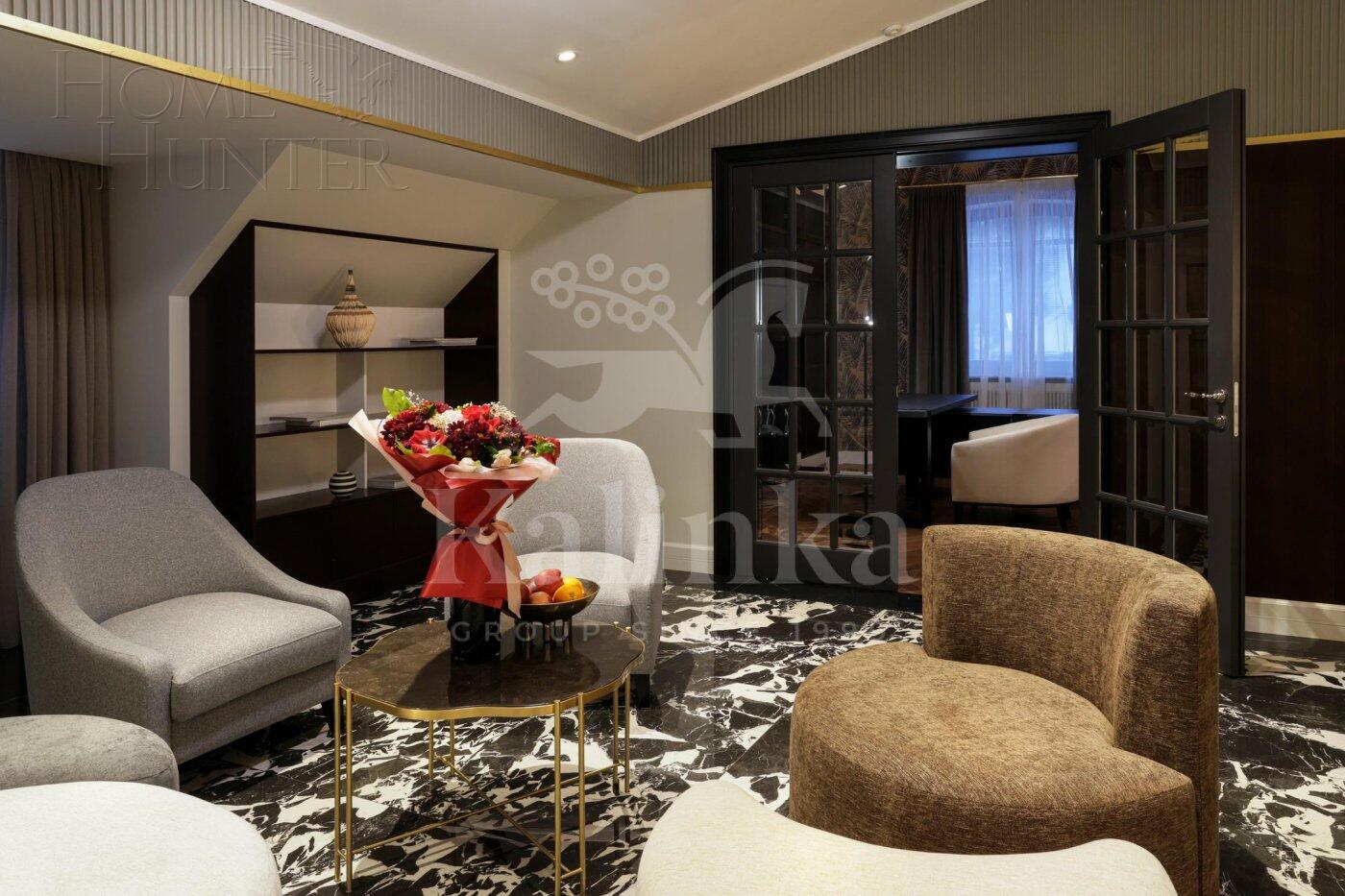 2-этажный коттедж 702 м² с отделкой