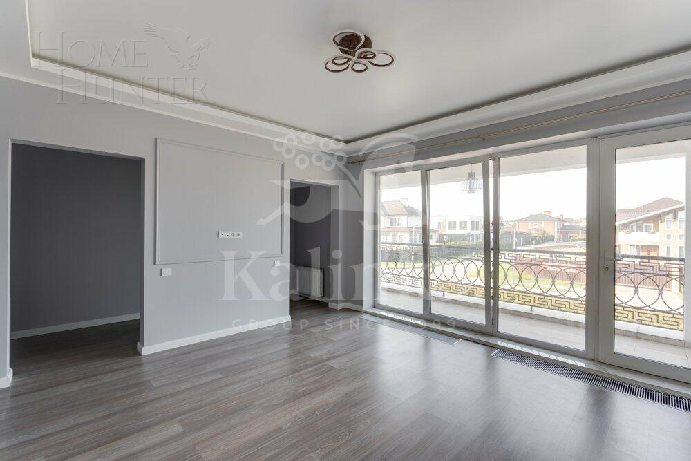 2-этажный коттедж 250 м² с отделкой