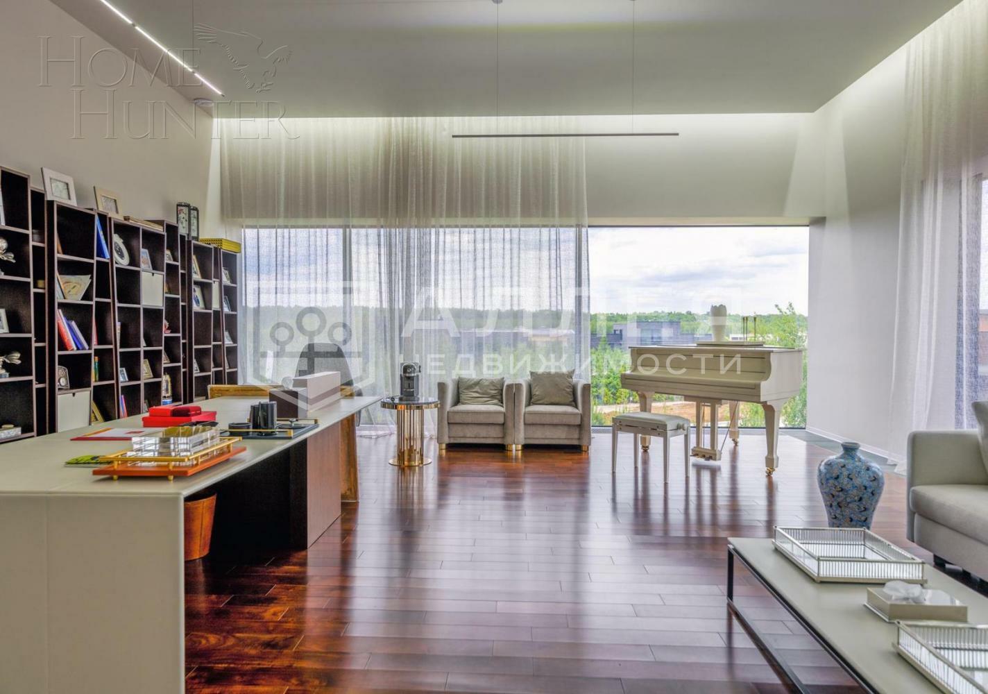 3-этажный коттедж 2 300 м² с отделкой