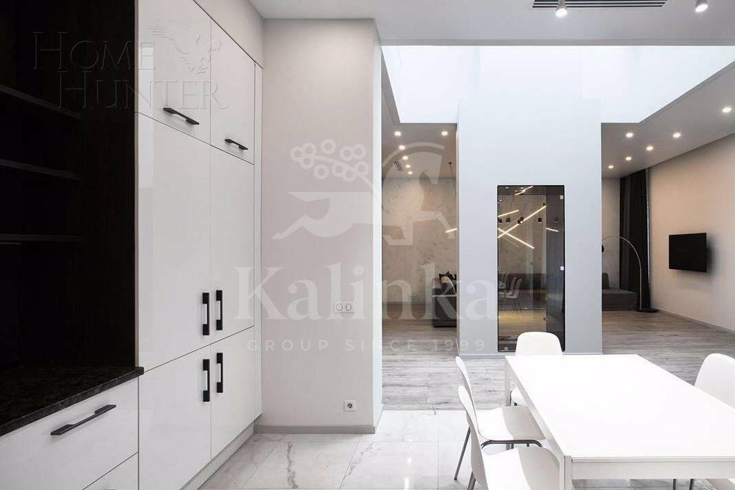 2-этажный таунхаус 385 м² с отделкой