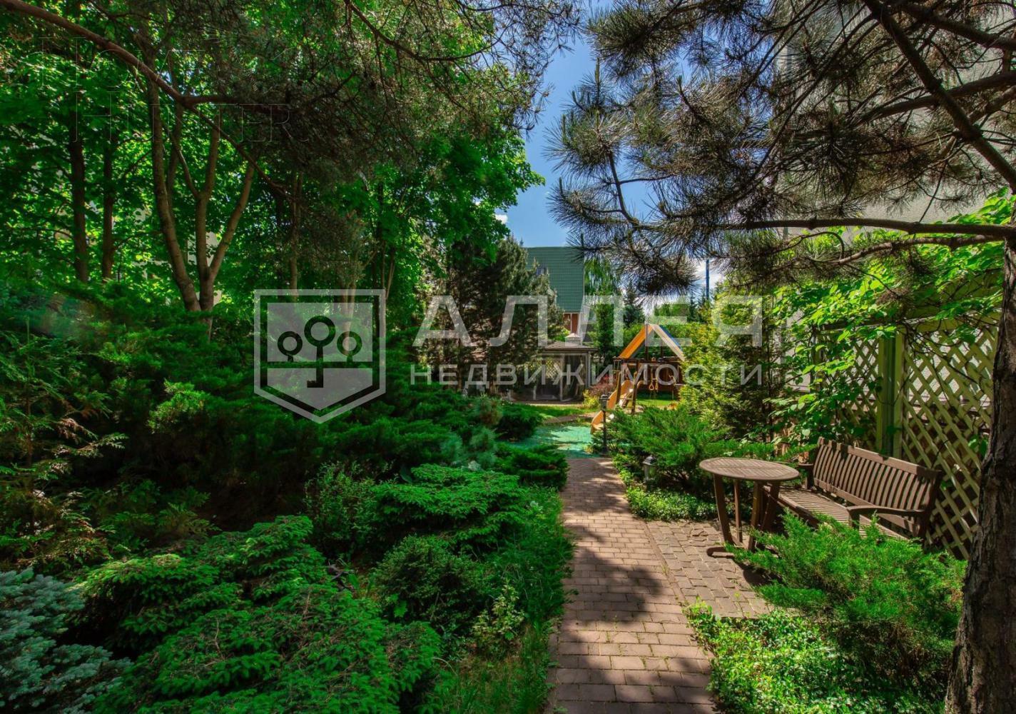 2-этажный коттедж 633 м² с отделкой