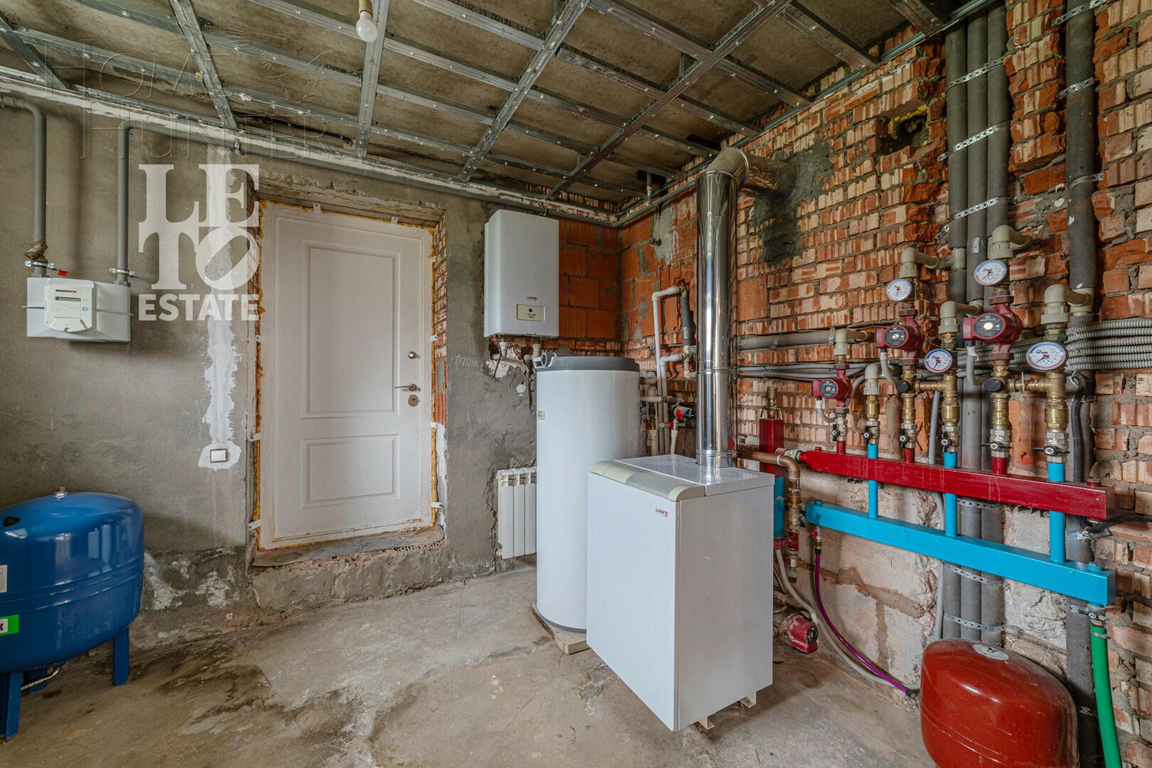 2-этажный коттедж 260 м² с отделкой