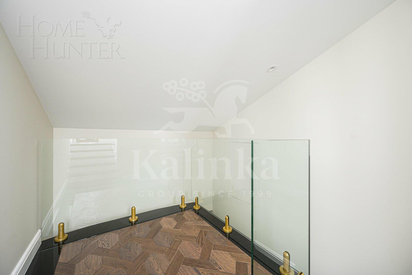 3-этажный коттедж 697 м² с отделкой