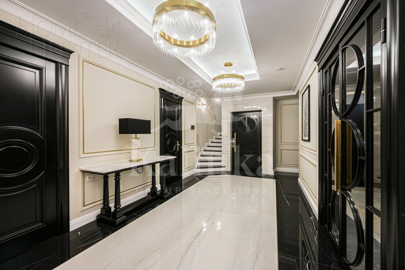 3-этажный коттедж 697 м² с отделкой