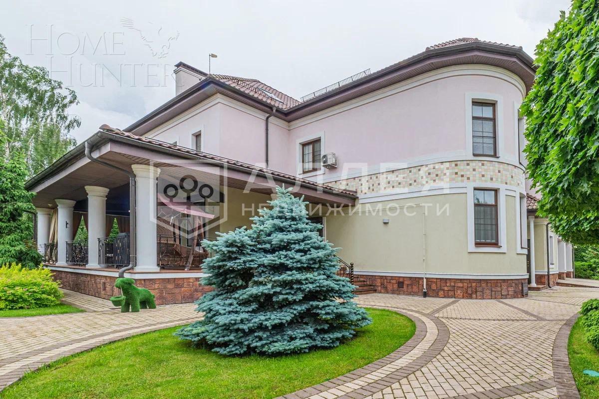 3-этажный коттедж 1 312 м² с отделкой