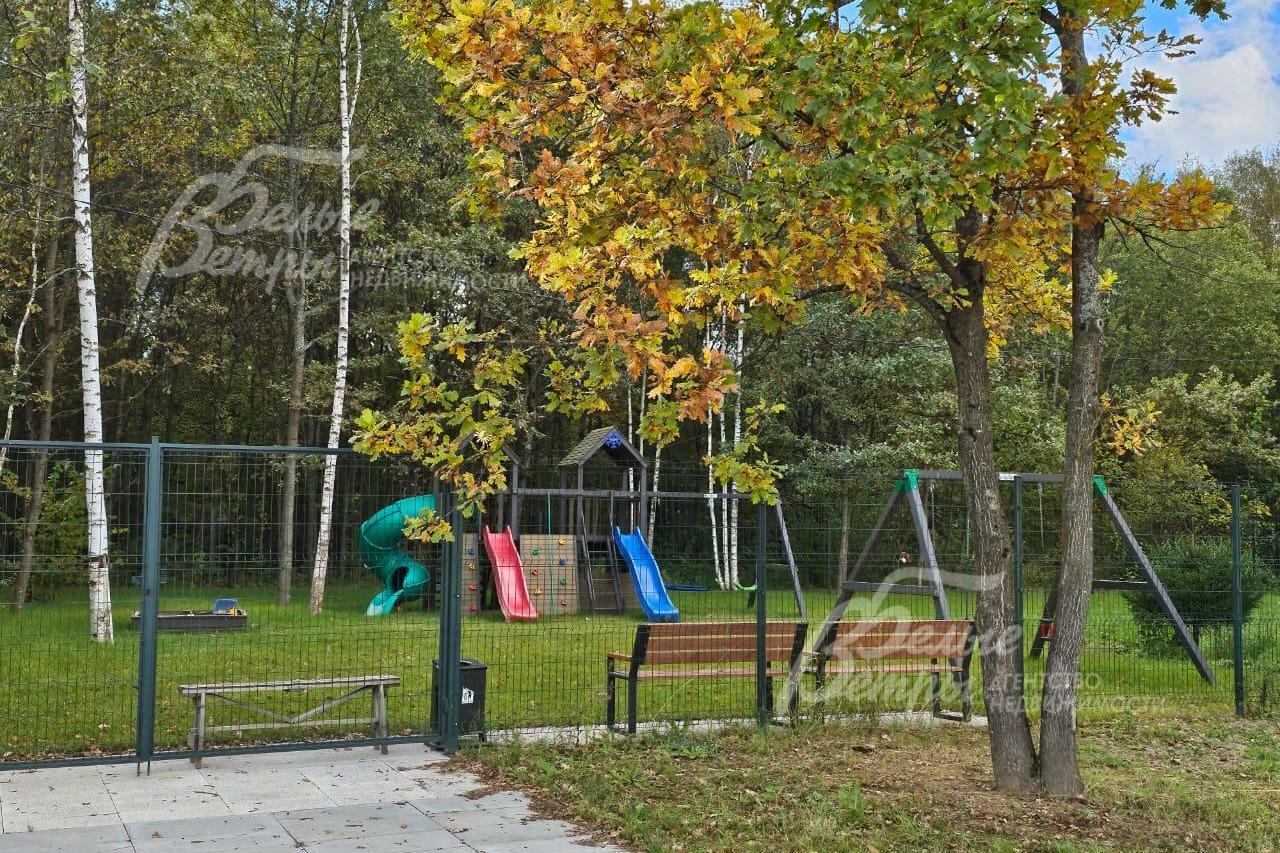 2-этажный коттедж 427.9 м² без отделки