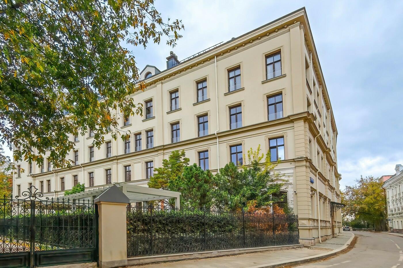 2-КОМН. КВАРТИРА С ОТДЕЛКОЙ 67.4 М² НА 2 ЭТАЖЕ