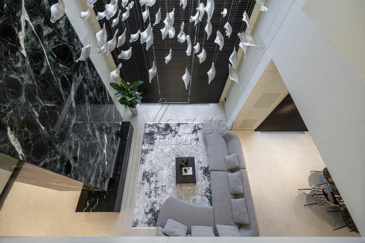 2-этажный коттедж 1 000 м² с отделкой