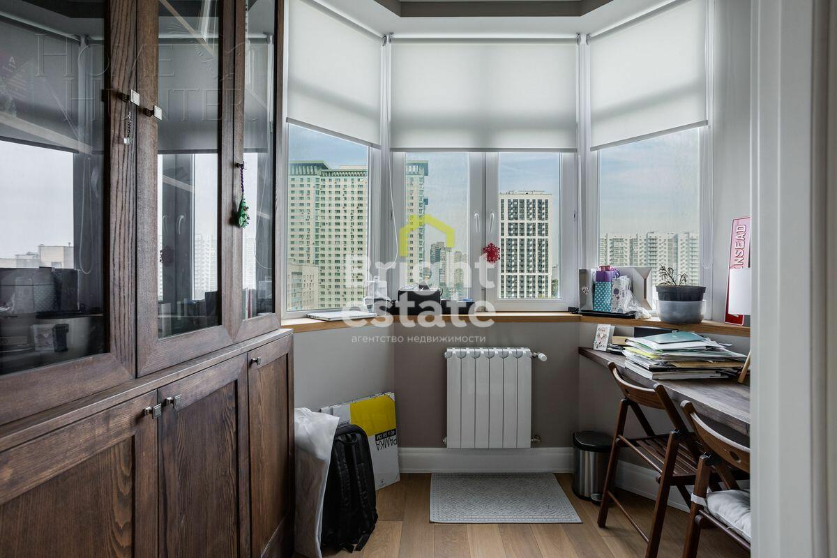 4-КОМН. КВАРТИРА С ОТДЕЛКОЙ 127.8 М² НА 12 ЭТАЖЕ