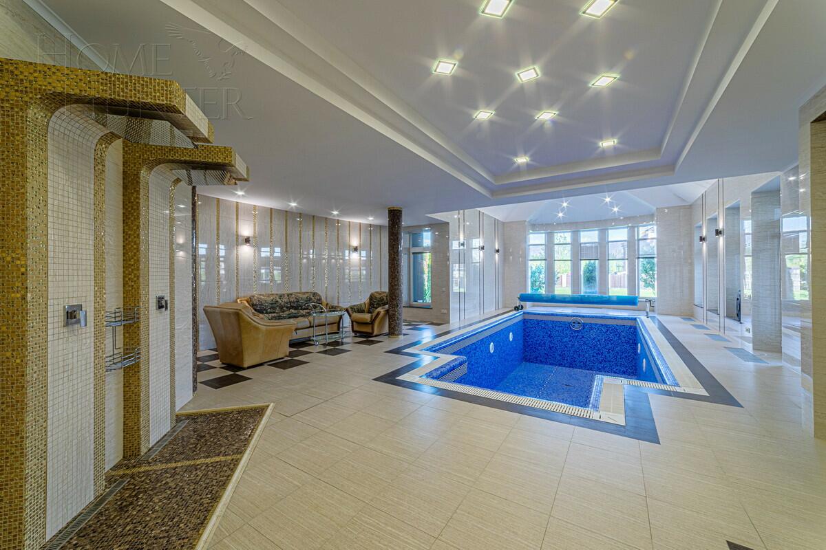 2-этажный коттедж 1 150 м² с отделкой