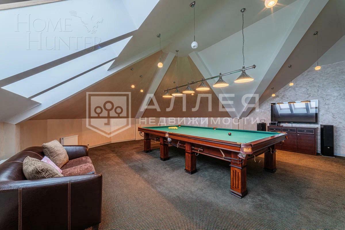 3-этажный коттедж 1 312 м² с отделкой