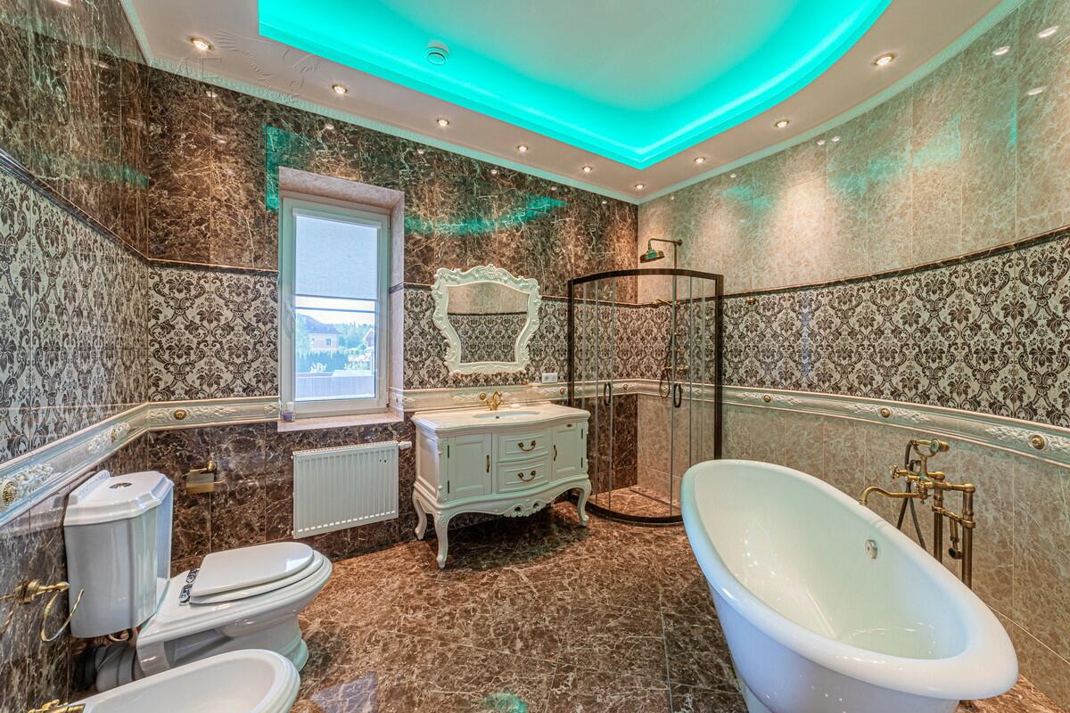 2-этажный коттедж 1 150 м² с отделкой