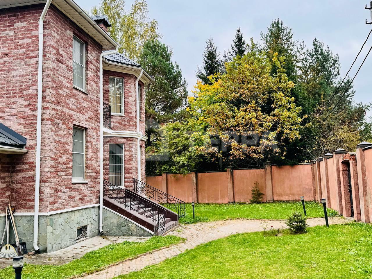 Участок 12 сот. в охраняемом поселке