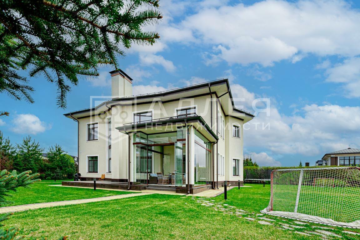 2-этажный коттедж 496 м² с отделкой